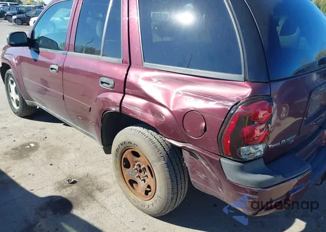 2007 Chevrolet Trailblazer Ls из США, поврежденный, VIN 1GNDT13S972286089